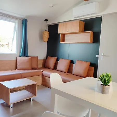 אתר קמפינג Casa Malina 325 קאנט אן רוסיון